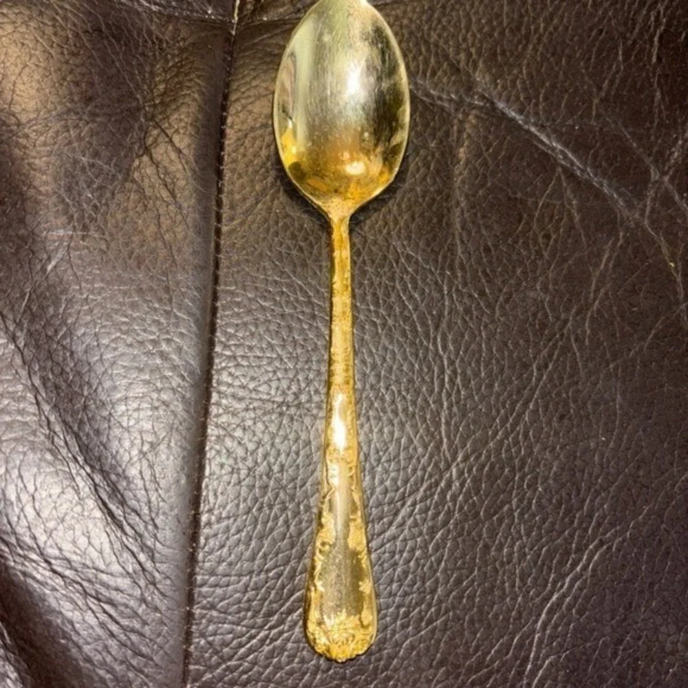 WM Rogers & Son‎ Victorian Rose Gold Electroplate Teaspoons Set 5 Floral Ornate